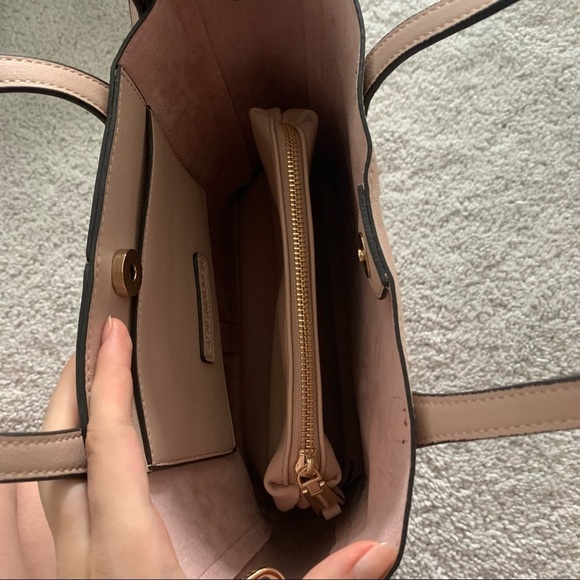 Steve Madden blush tote shoulder and bag inside - Picture 8 of 13